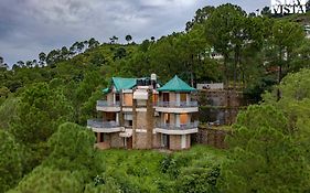 Stayvista'S Gulmohar Estate - 5Bhk With Pet Friendly & Mountain View